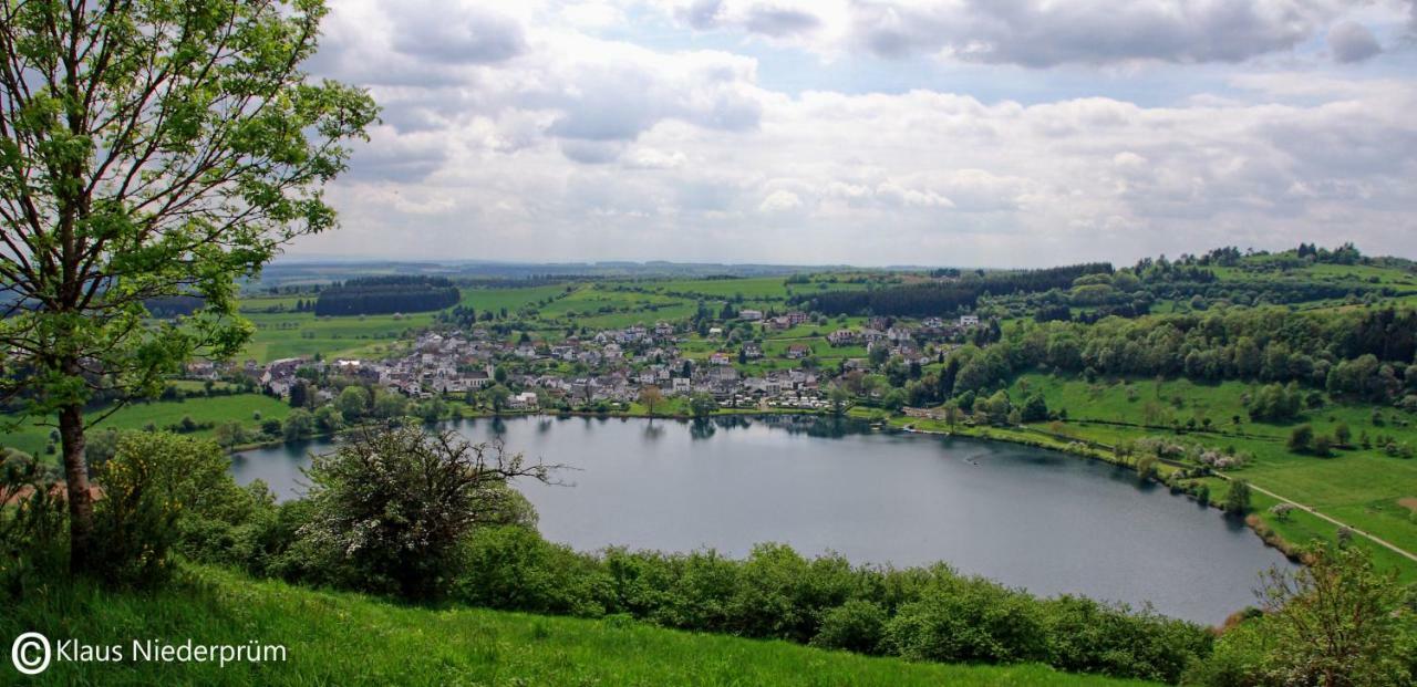 Ferienwohnung Welcome Mit Seeblick Schalkenmehren Exterior foto